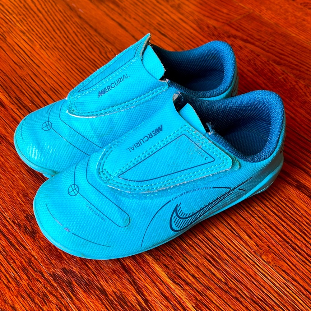 Nike Toddler Mercurial Soccer cleats